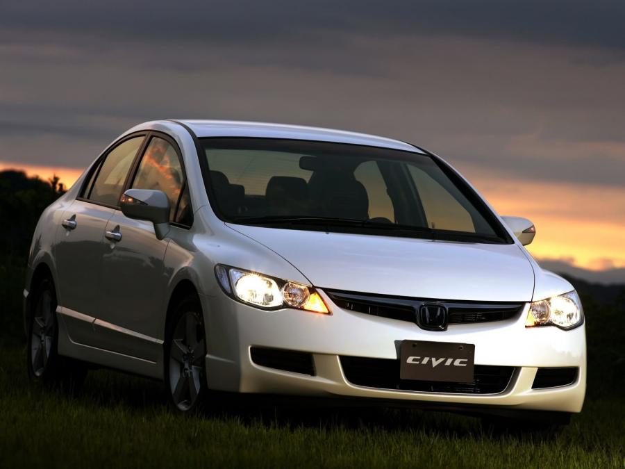  Honda Civic 1.8GL 2006 года  (JP) (фото 30 из 31)